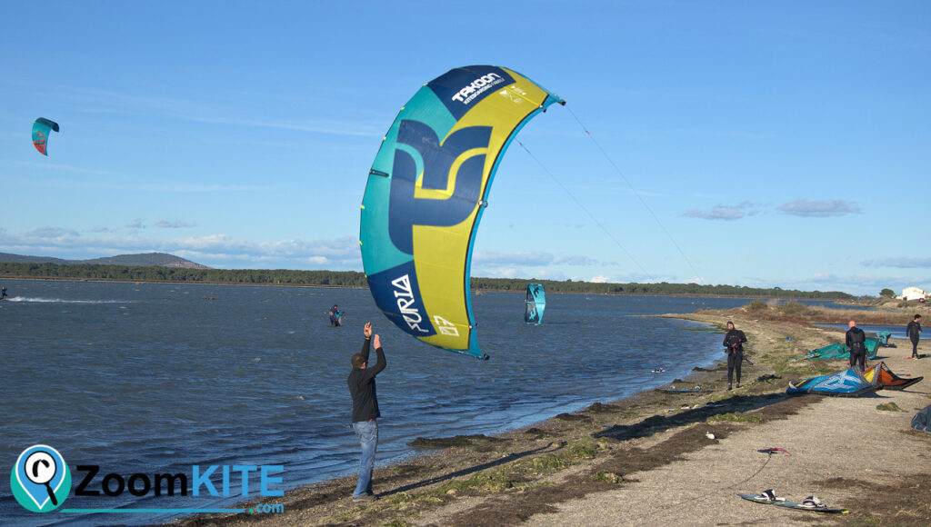 spot de kite aire de decollage a ingril zoomkite