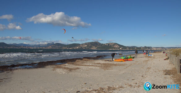 spot de kitesurf de l'almanarre à hyeres dans le var